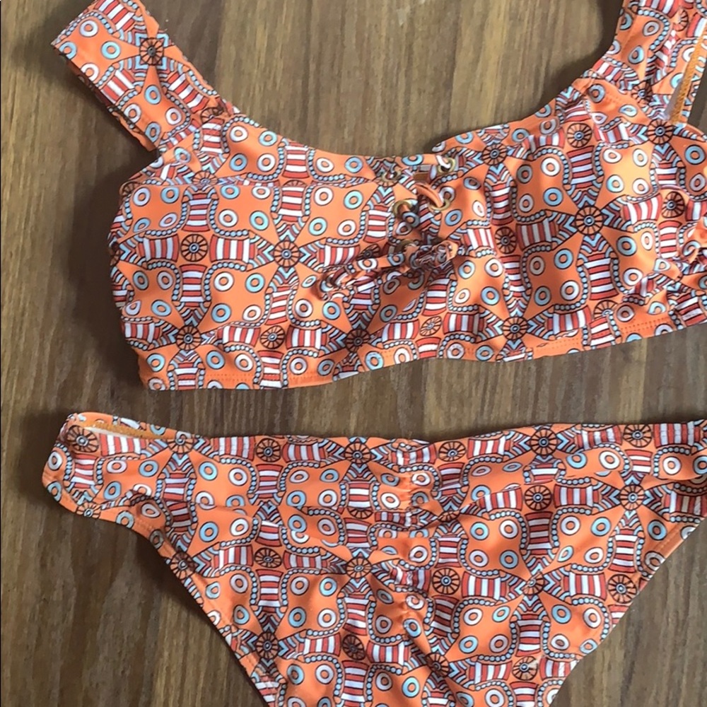 Cupshe Bikini - Picture 3 of 7